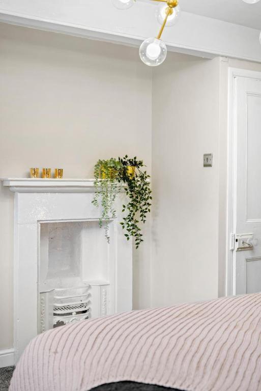 Deluxe 5 Bed In Central Whitby - Parking - Hot Tub Exterior photo